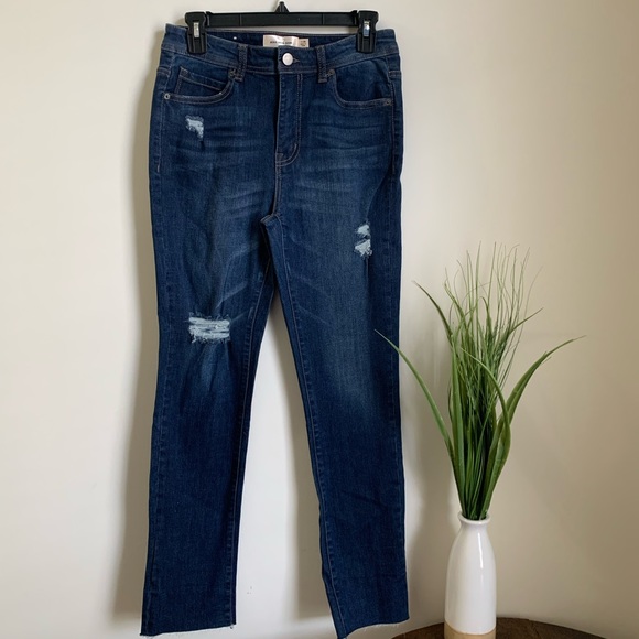 Never Dream Alone Denim Stretch Distressed Straight Leg Jeans Size 7 Size 28 - Picture 1 of 8